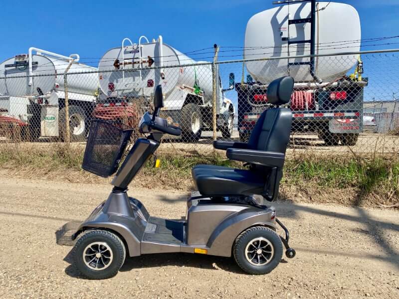 S700 mobility scooter at MEDmobility