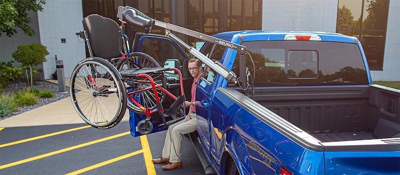 Wheelchair lift with pick up truck